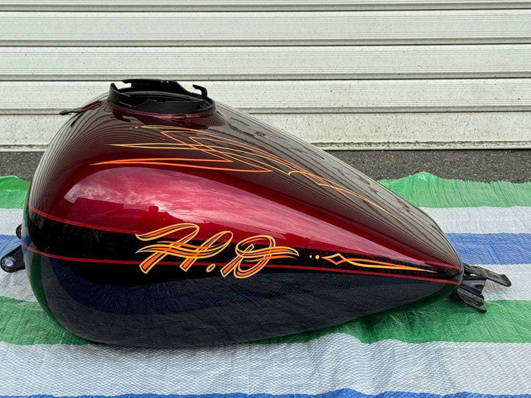 FLTR 純正 ガソリンタンク