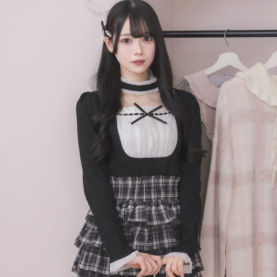 【pium】ラウンドフリルチョーカーカットソー ブラック 新品未使用 ぴうむ