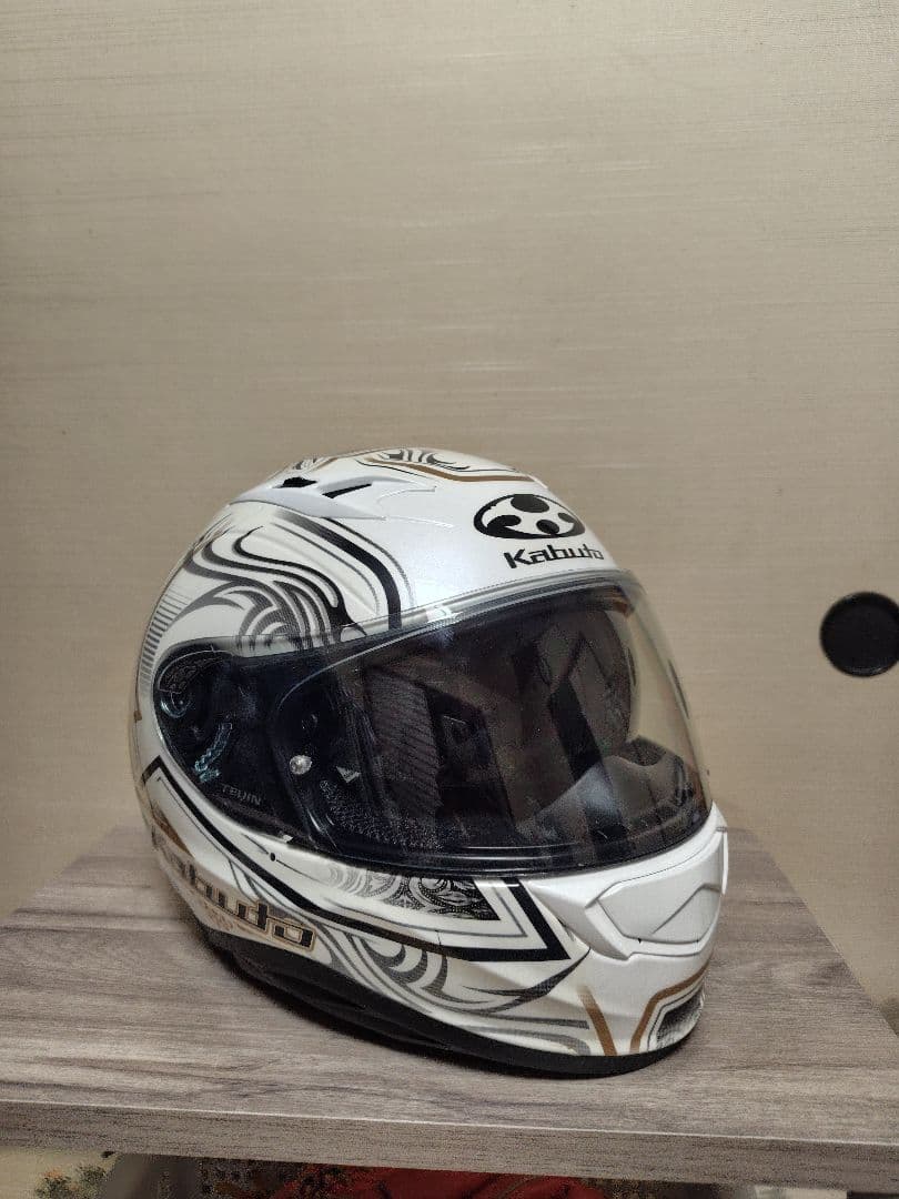 美品　Kabuto フルフェイスヘルメット カムイ3