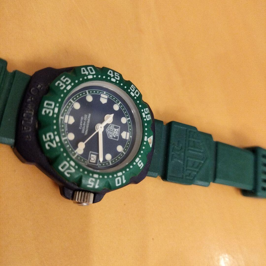 タグ・ホイヤーフォミラー1 緑 ラバーベルト