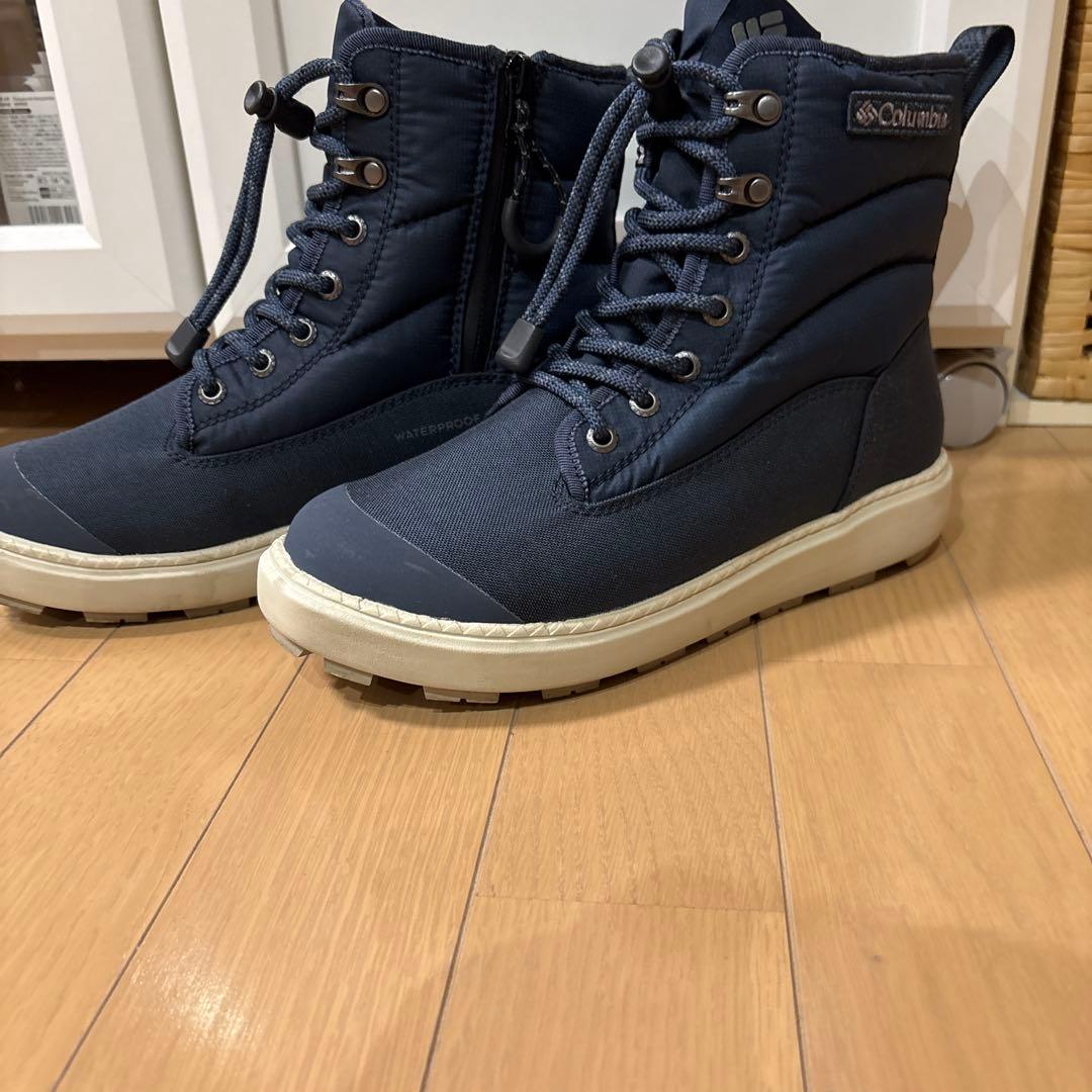値下げ美品　Columbia スノーブーツ ネイビー