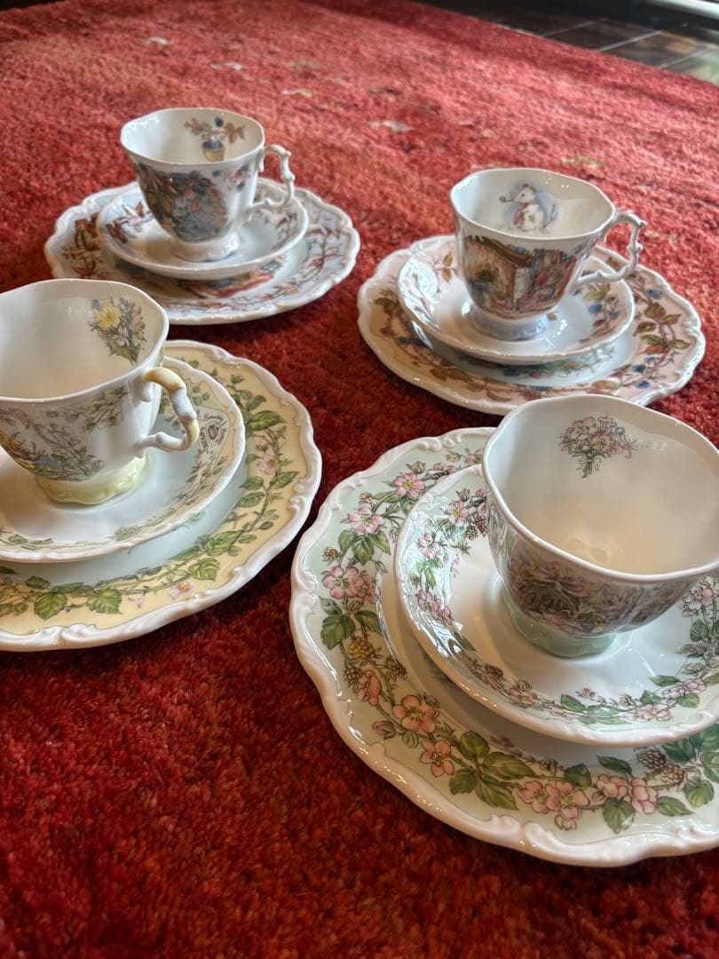 ロイヤルドルトン　四季