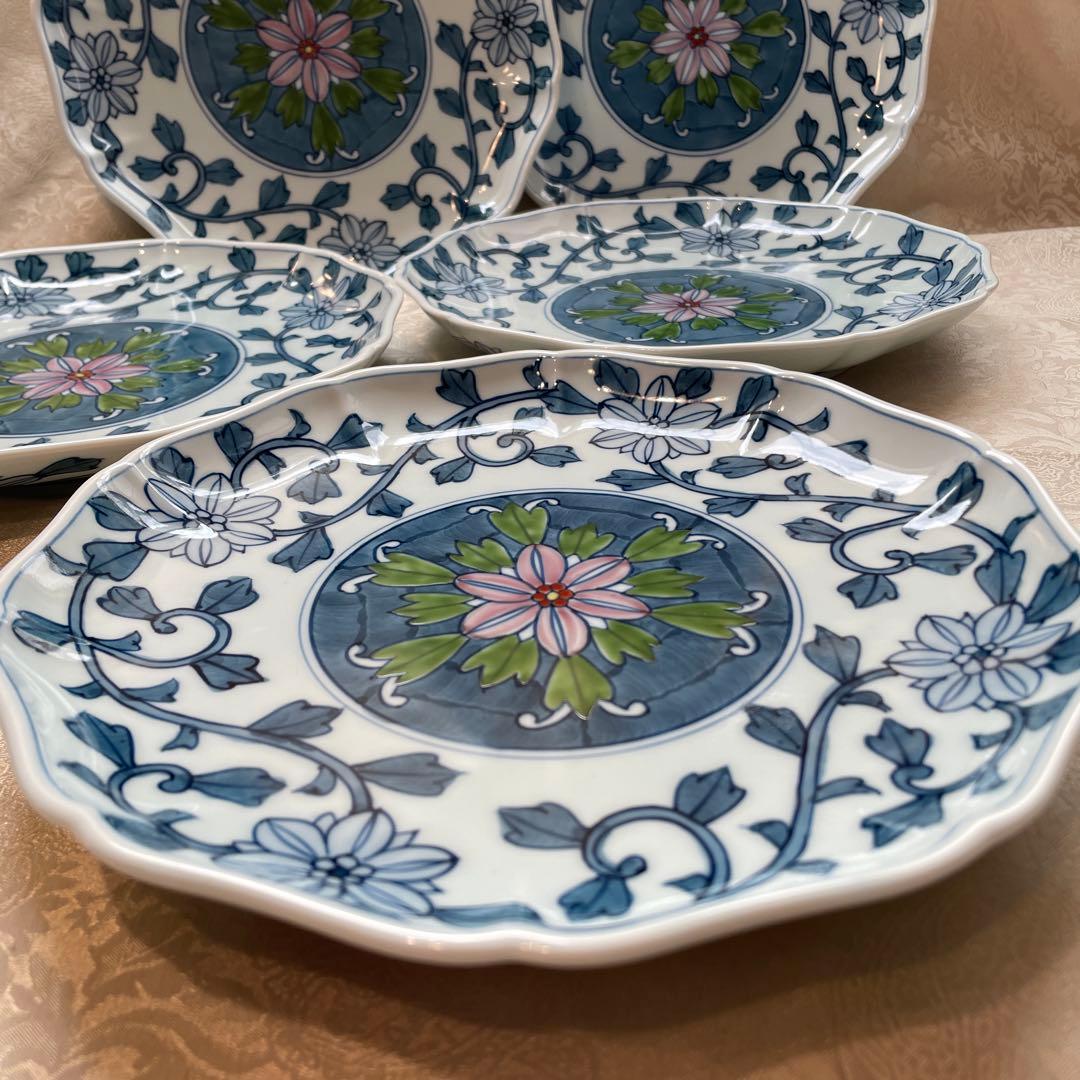 有田焼【華山萬右衛門】染付唐草　大皿揃　５枚組　輪花　桐箱　共箱