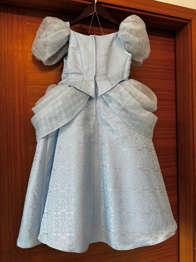 120 ディズニー　シンデレラ　プレミアムドレス　ビビディバビディブティック