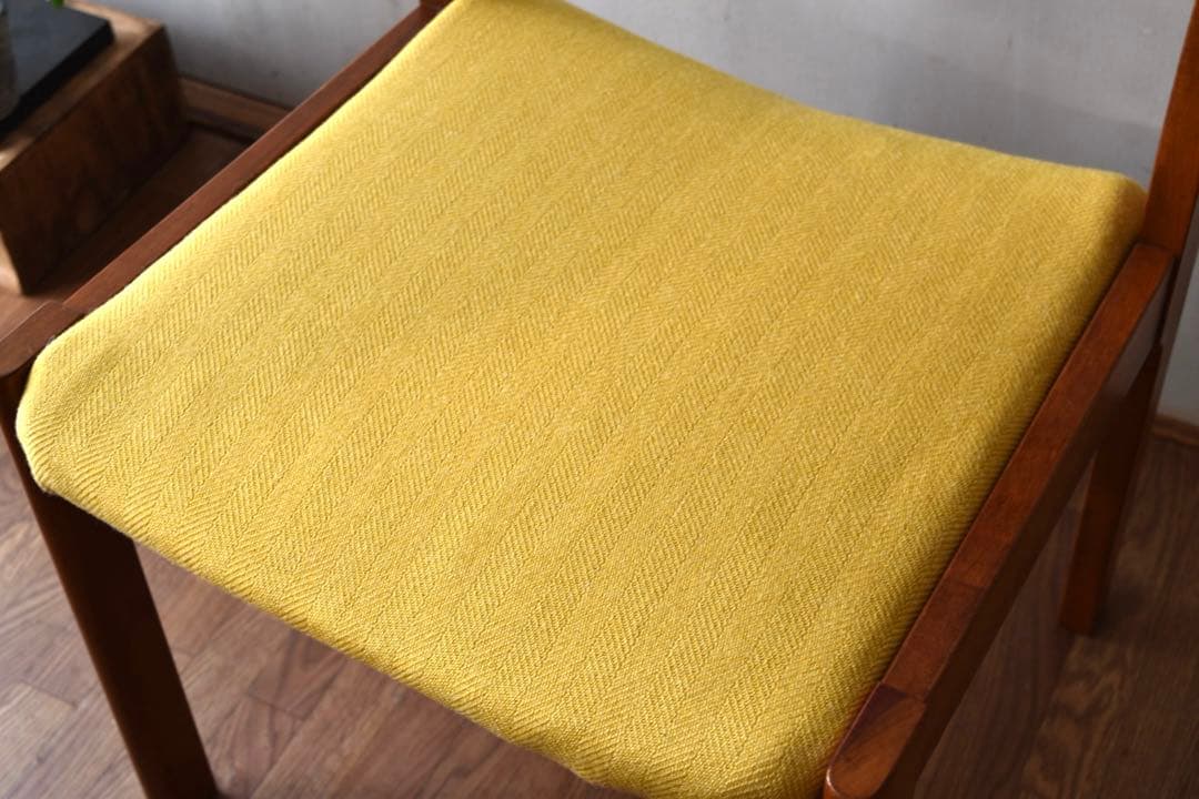 めしくら TENDO BRASILEIRA chair