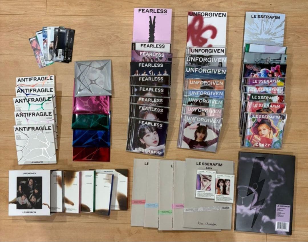 LE SSERAFIM　トレカ まとめ売り　ルセラフィム アルバム ほぼ コンプ