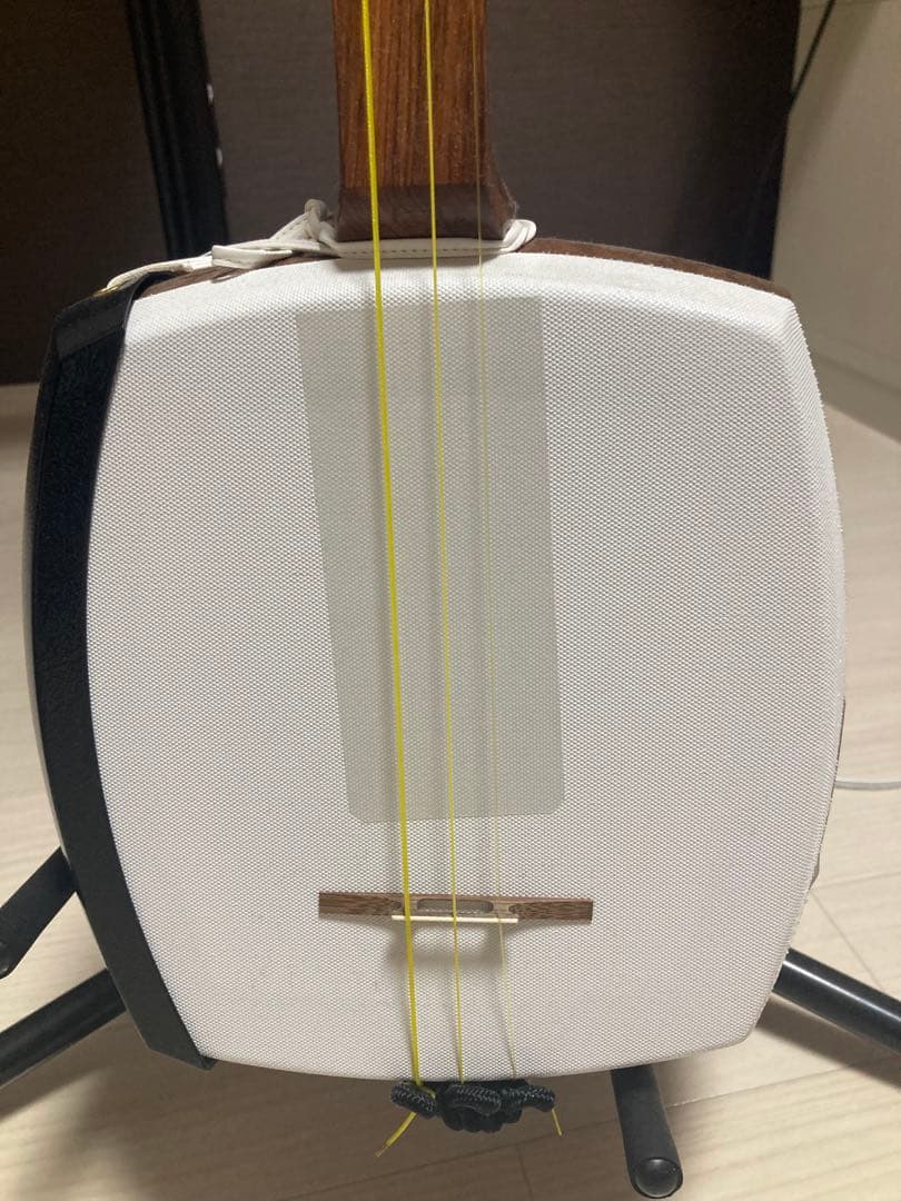 津軽三味線　太棹　サワリ付き