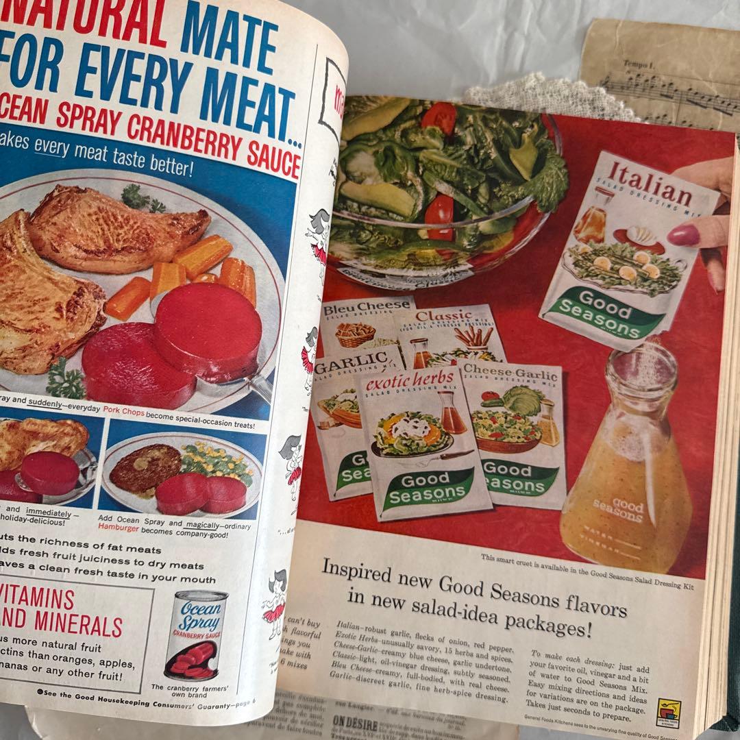 大容量❗️1960年ビンテージ可愛い雑誌　洋書　古書ジャンクジャーナル素材　広告