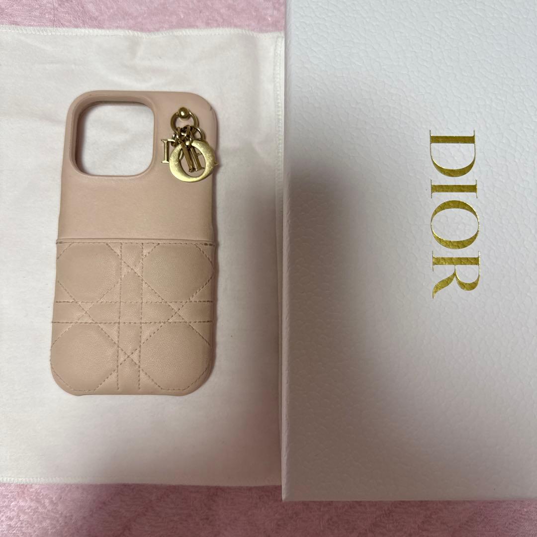 Lady Dior iPhone 16 pro ケース　箱等付き