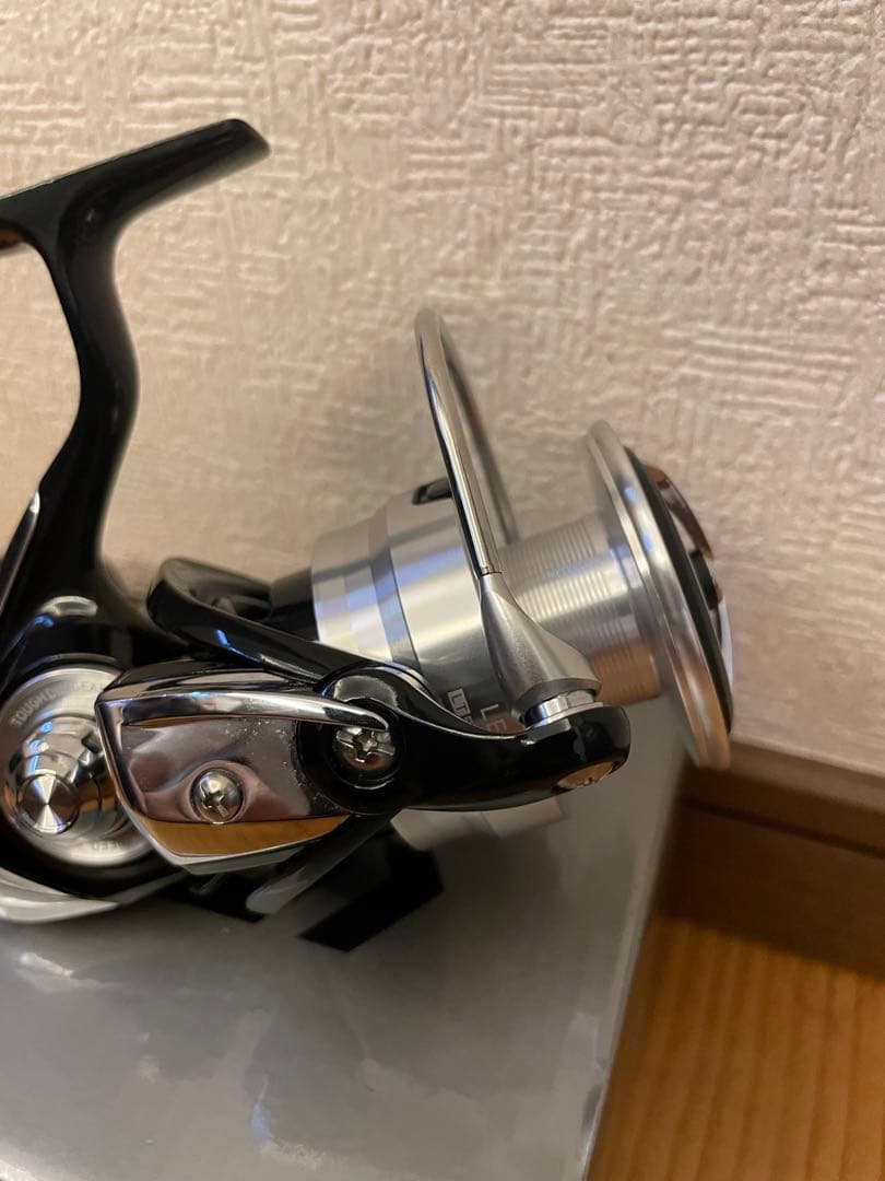 美品 ダイワ19レグザ LT5000D-CXH