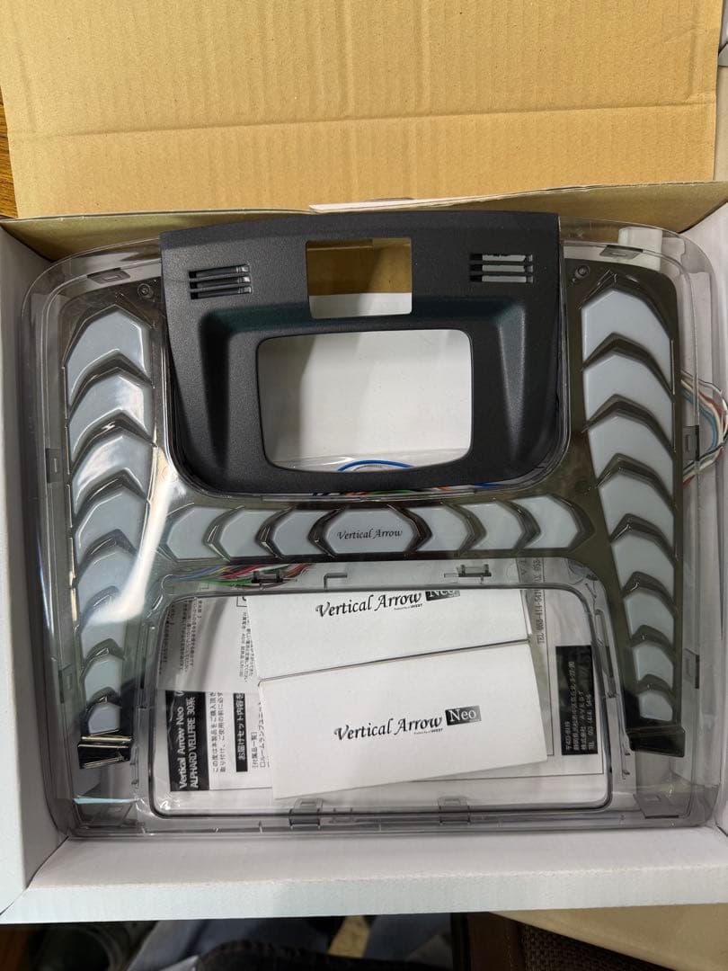 30アルファードAVEST Vertical Arrow Neo 4点セット