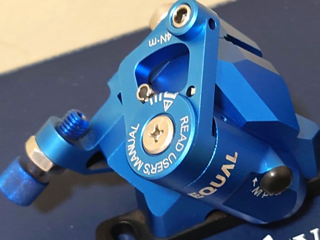 GROWTAC EQUAL 機械式ディスクブレーキキャリパー（ブルー）