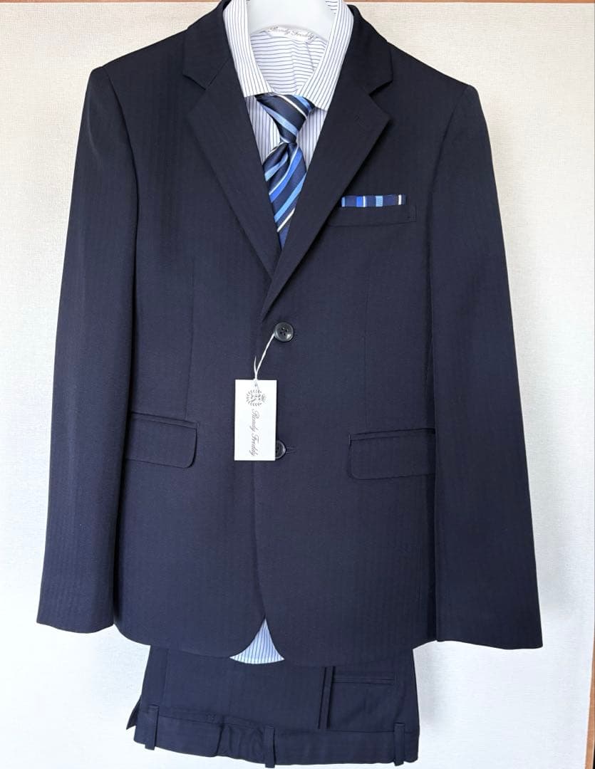 ★新品★ Ready Freddyスーツセット　男の子　150B ネイビー