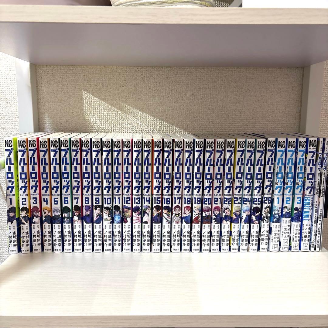 ブルーロック1-26巻＋スピンオフ1-3巻＋キャラクターブック＋映画特典2冊