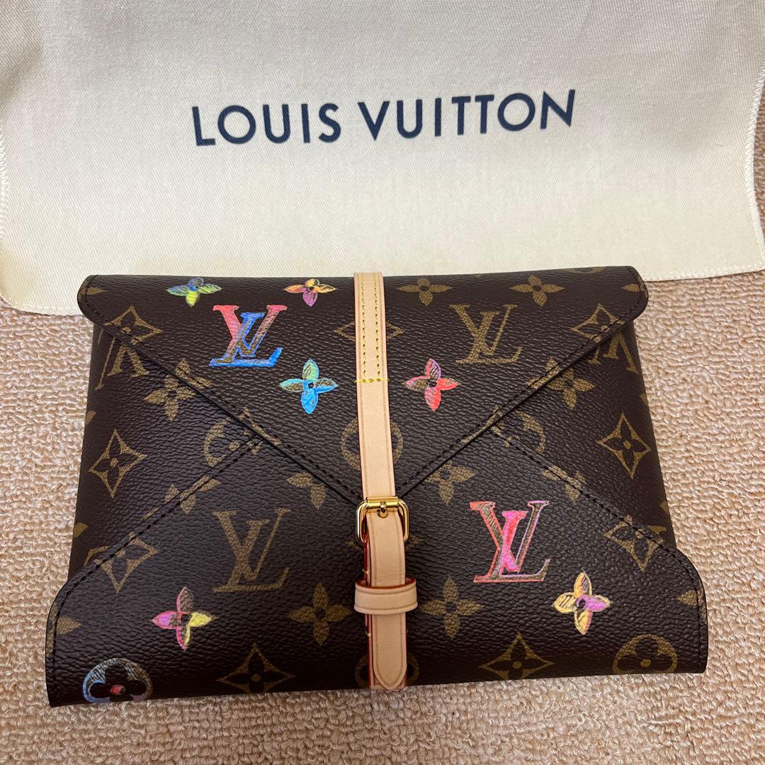 ヒカリ　LOUIS VUITTON ルイヴィトン 色鉛筆